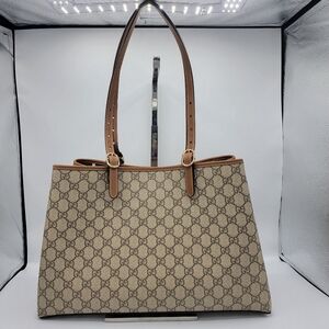 Gucci Supreme GG Emblem large tote bag COA Included